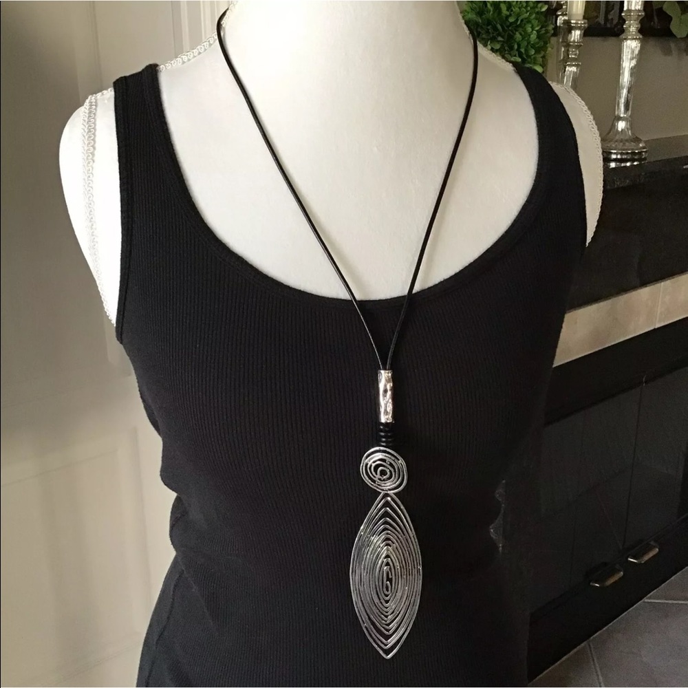 2 LEFT! NEW Tribal Shield Statement Necklace Wire Wrap Pendant Black Cord Boho - Picture 8 of 10